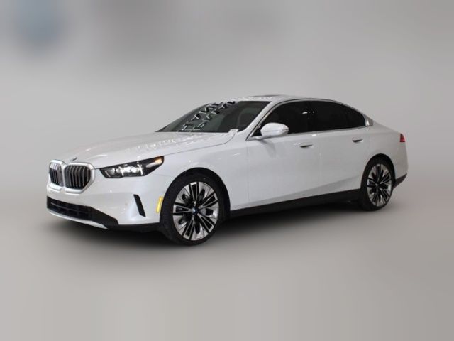 2025 BMW 5 Series 530i