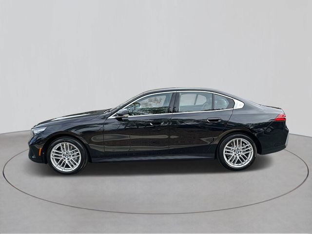 2025 BMW 5 Series 530i