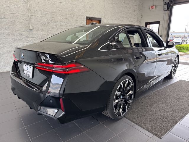 2025 BMW 5 Series 530i xDrive