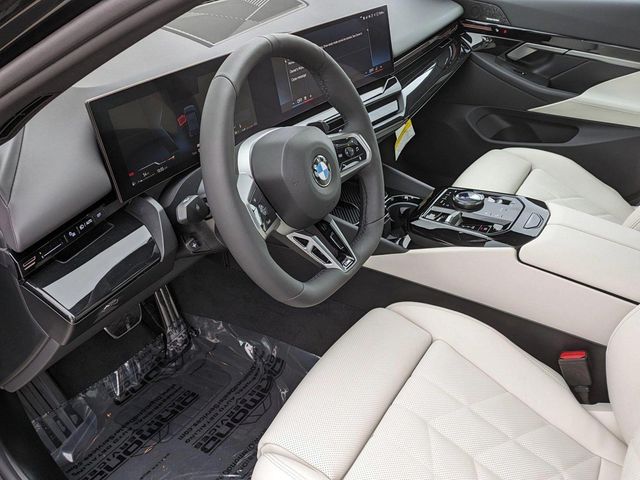 2025 BMW 5 Series 530i xDrive