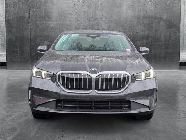 2025 BMW 5 Series 530i xDrive