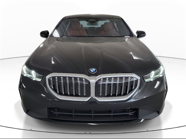 2025 BMW 5 Series 530i