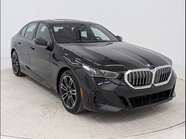 2025 BMW 5 Series 530i