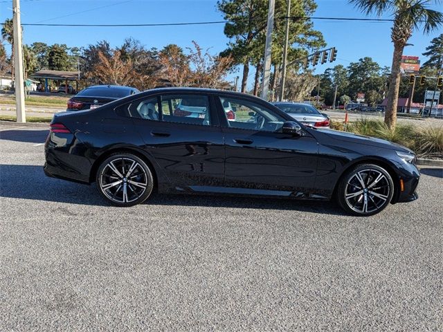 2025 BMW 5 Series 530i