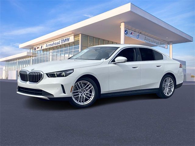 2025 BMW 5 Series 530i