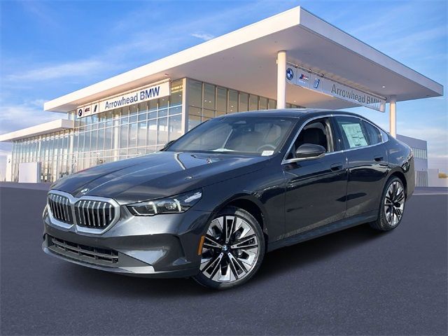 2025 BMW 5 Series 530i