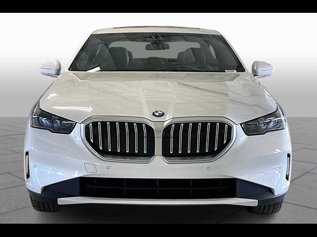 2025 BMW 5 Series 530i
