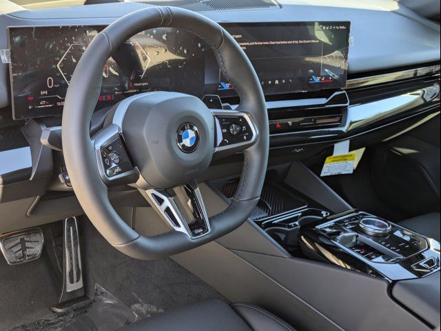 2025 BMW 5 Series 530i