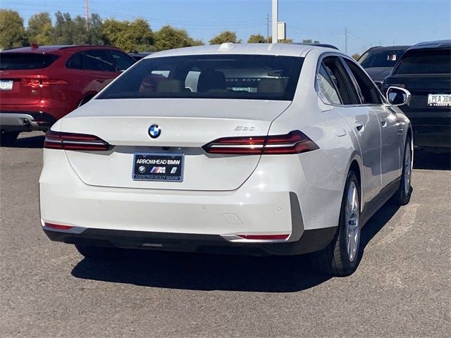 2025 BMW 5 Series 530i