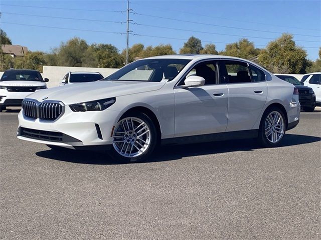 2025 BMW 5 Series 530i