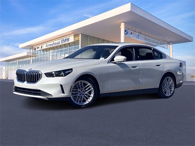 2025 BMW 5 Series 530i