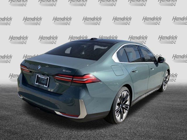 2025 BMW 5 Series 530i