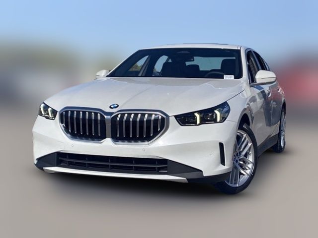 2025 BMW 5 Series 530i