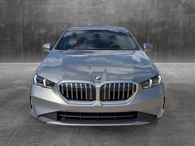 2025 BMW 5 Series 530i