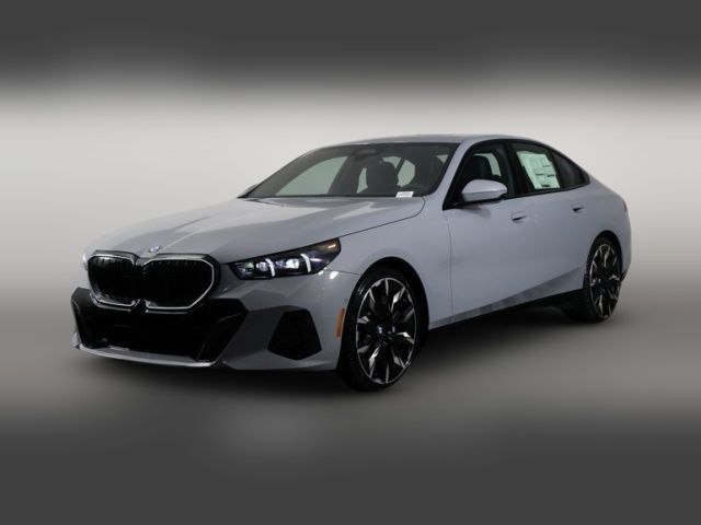 2025 BMW 5 Series 530i