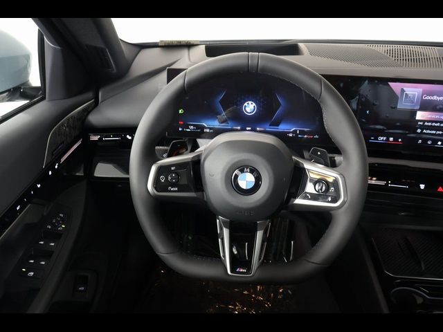 2025 BMW 5 Series 530i