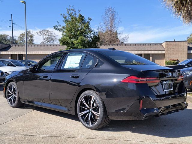 2025 BMW 5 Series 530i