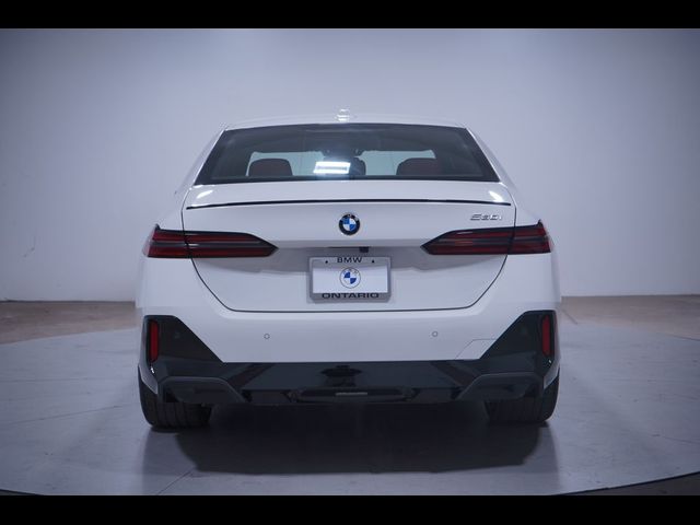 2025 BMW 5 Series 530i