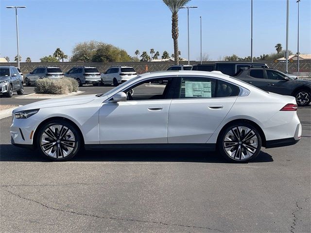 2025 BMW 5 Series 530i
