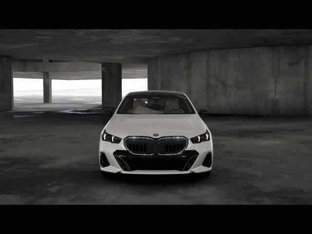 2025 BMW 5 Series 530i