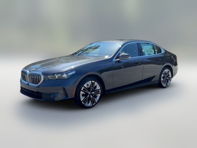 2025 BMW 5 Series 530i