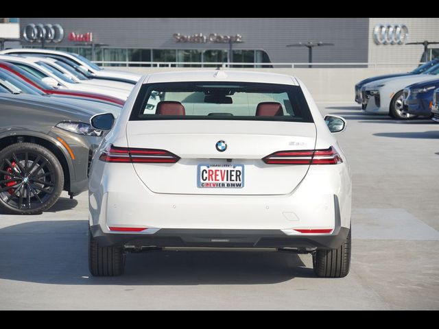 2025 BMW 5 Series 530i