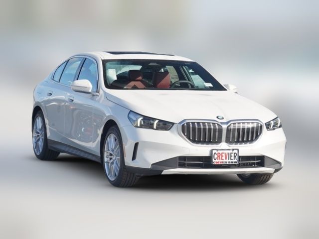 2025 BMW 5 Series 530i