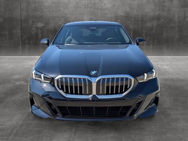 2025 BMW 5 Series 530i