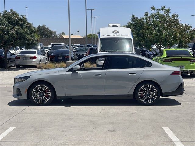 2025 BMW 5 Series 530i