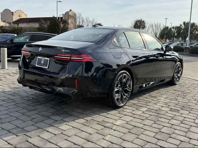 2025 BMW 5 Series 530i