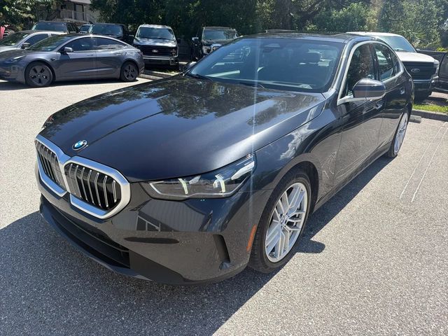 2025 BMW 5 Series 530i