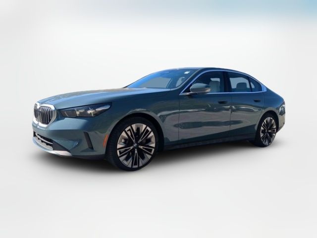 2025 BMW 5 Series 530i