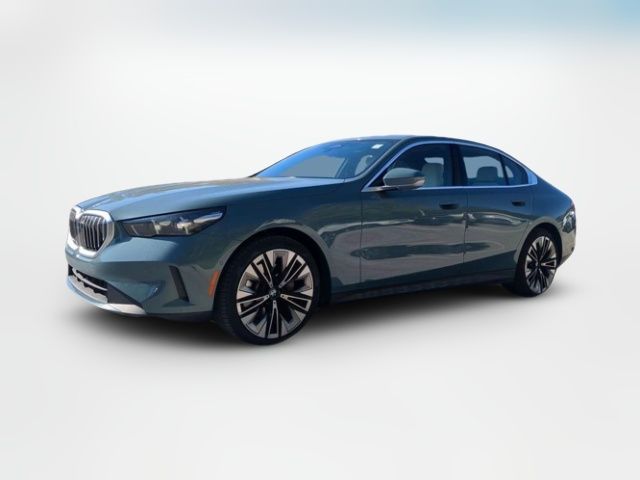 2025 BMW 5 Series 530i