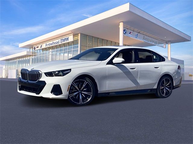 2025 BMW 5 Series 530i