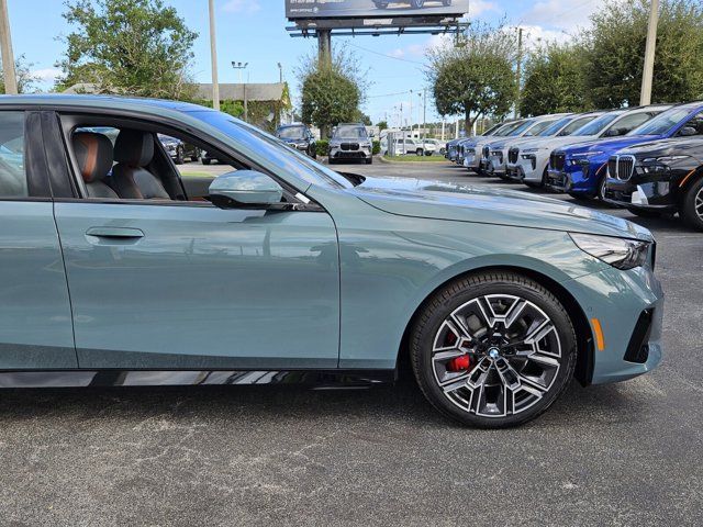 2025 BMW 5 Series 530i