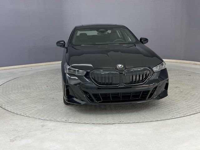 2025 BMW 5 Series 530i