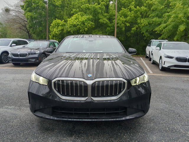 2025 BMW 5 Series 530i