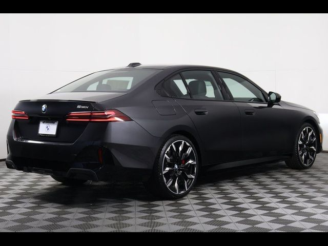2025 BMW 5 Series 530i