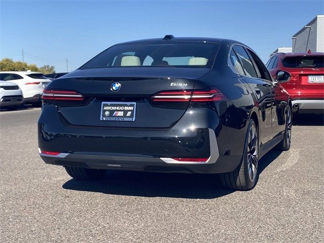 2025 BMW 5 Series 530i