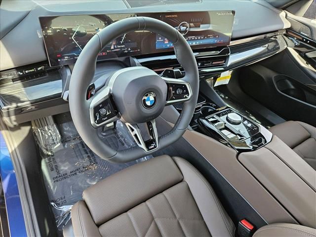 2025 BMW 5 Series 530i