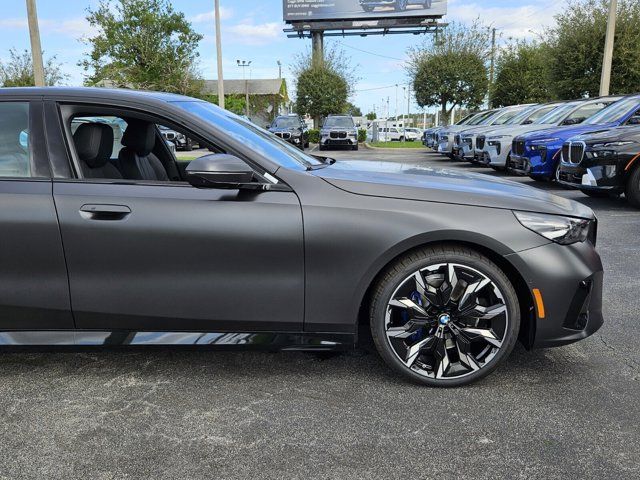 2025 BMW 5 Series 530i