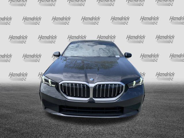 2025 BMW 5 Series 530i