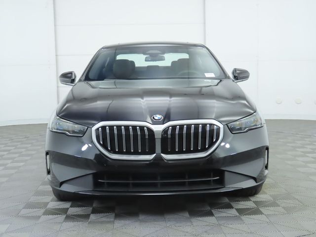 2025 BMW 5 Series 530i