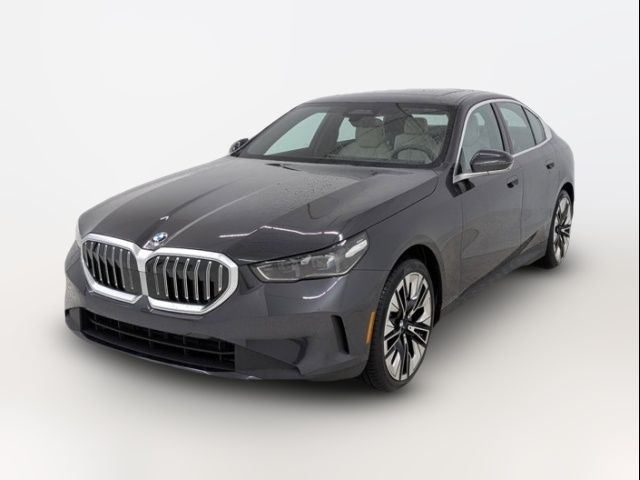 2025 BMW 5 Series 530i