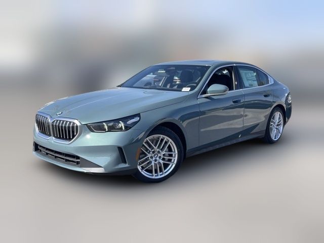 2025 BMW 5 Series 530i