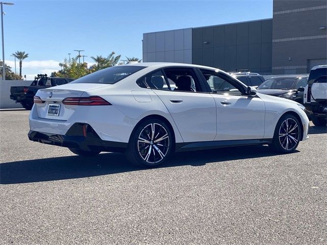 2025 BMW 5 Series 530i