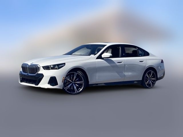 2025 BMW 5 Series 530i