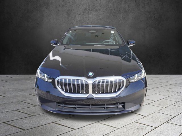 2025 BMW 5 Series 530i