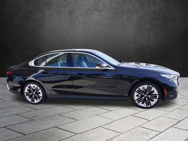 2025 BMW 5 Series 530i