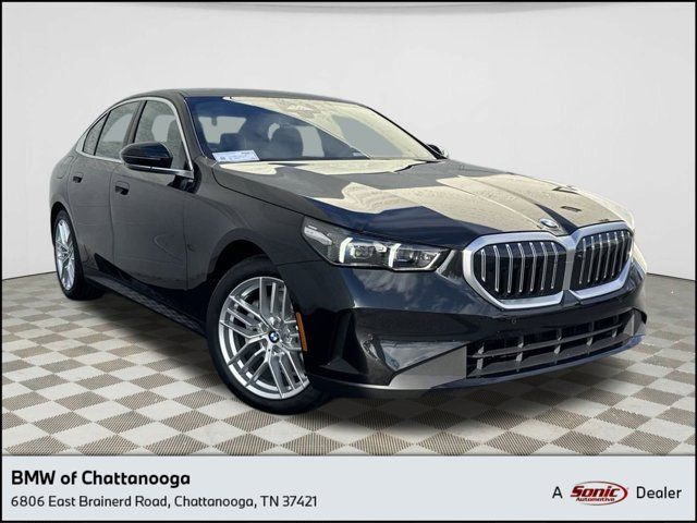 2025 BMW 5 Series 530i